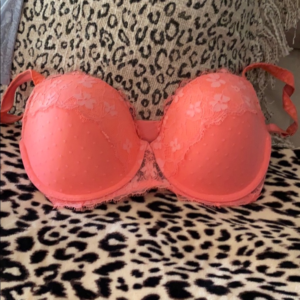 Victoria’s Secret dream angels bra